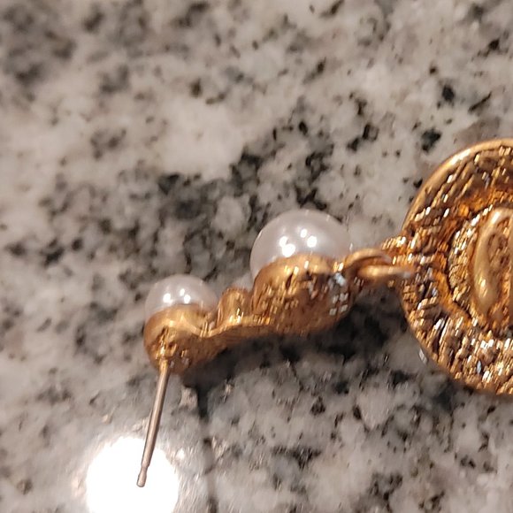 Oscar de la Renta Crystal Earrings (for pierced ears) Made in USA - Picture 14 of 16